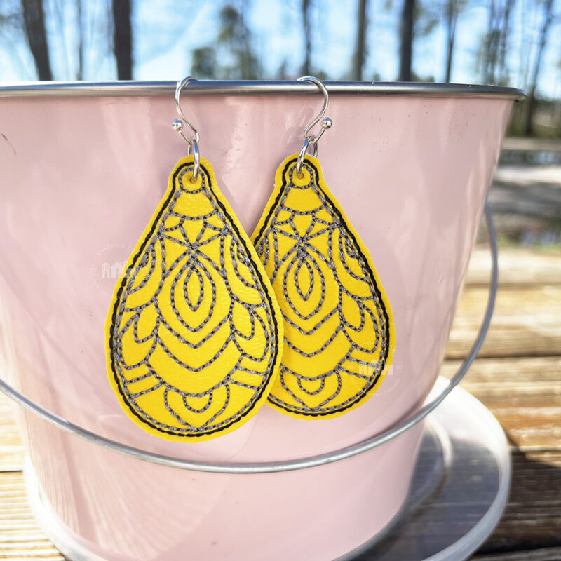 Filigree Style 2 Earrings – ITH Machine Embroidery Design